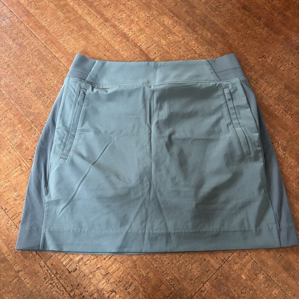 Athleta Soho Skort Womens 6 Green Activewear Skirt Ribbed Trim Golf Tennis Skirt